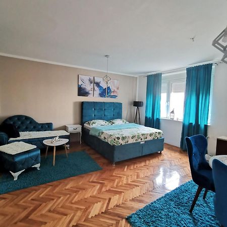 City Center Apartment Jotic Pirot Extérieur photo