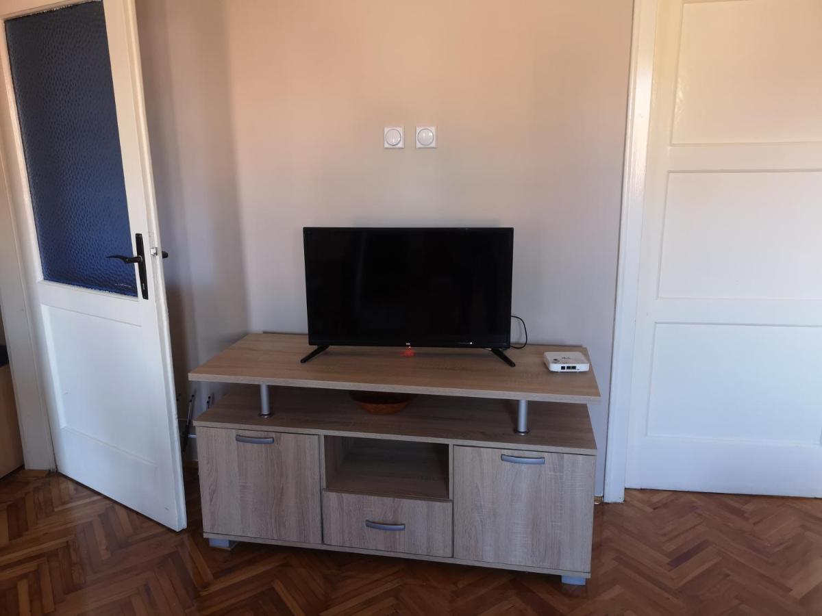 City Center Apartment Jotic Pirot Extérieur photo