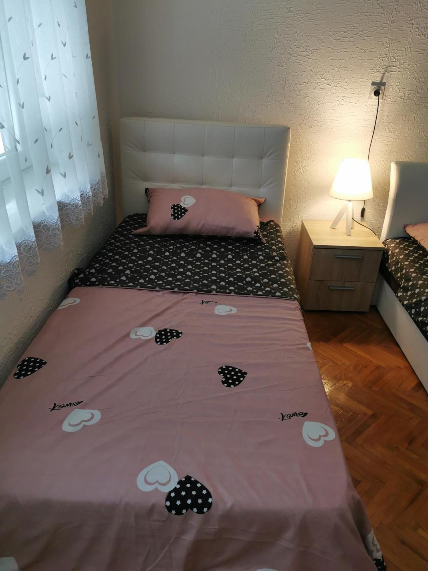 City Center Apartment Jotic Pirot Extérieur photo