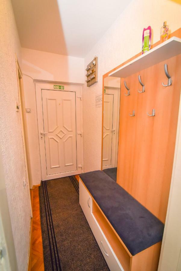 City Center Apartment Jotic Pirot Extérieur photo